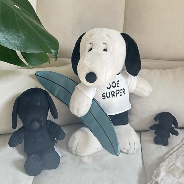 Snoopy surf shop 全黑史努比玩偶&吊飾 