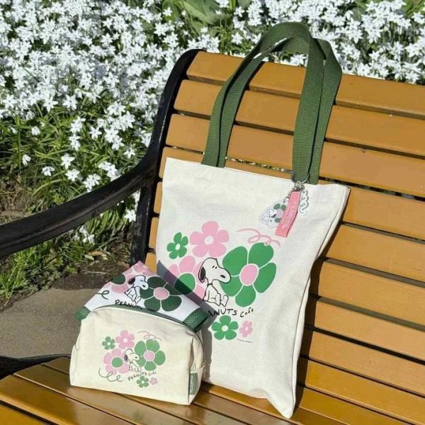 PEANUTS Cafe 限定款 自然花卉帆布袋 