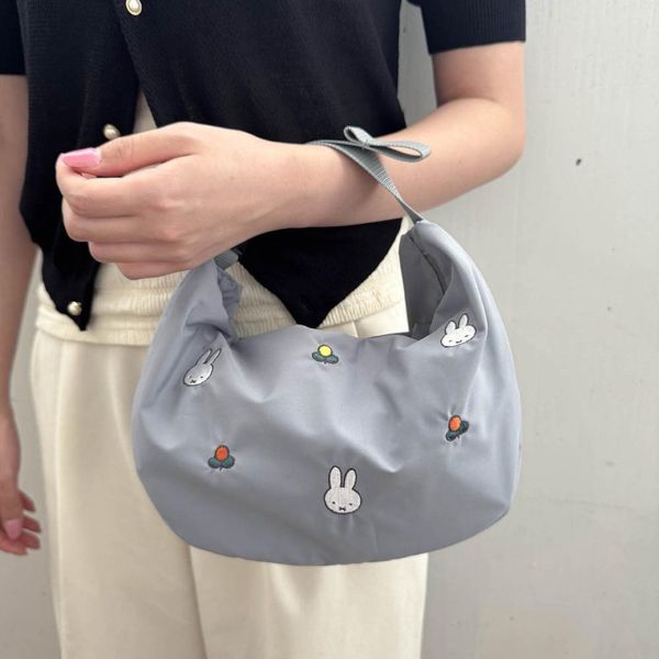 SOLEIL Miffy 輕量防水可收納彎月包 