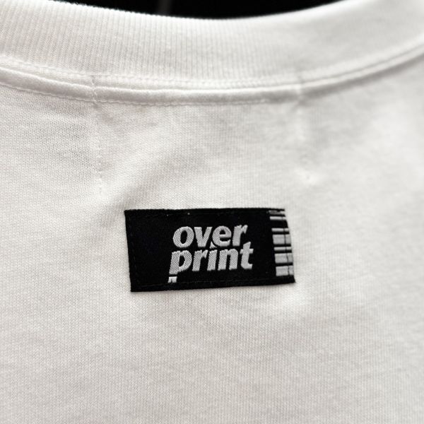 《PEANUTS × OVERPRINT》聯名佩蒂T恤 