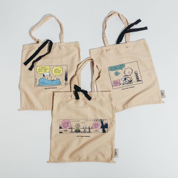Museum 史努比和查理75週年綁袋手提袋 