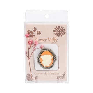 Flower Miffy 浮雕胸針 