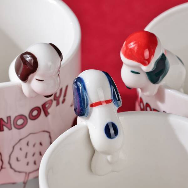 PEANUTS 史努比立體陶瓷馬克杯禮盒(附零嘴) 