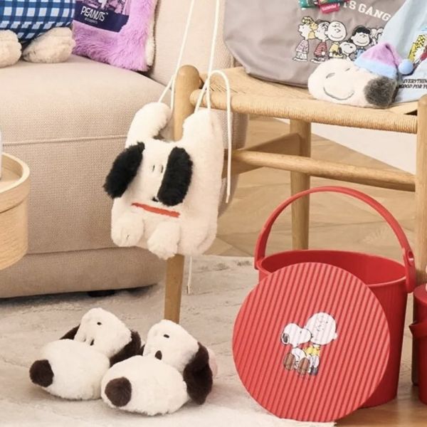 史努比大頭立體造型毛絨居家拖鞋 