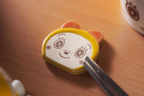 金正陶器 哆啦A夢 哆啦美 大臉陶瓷筷架 