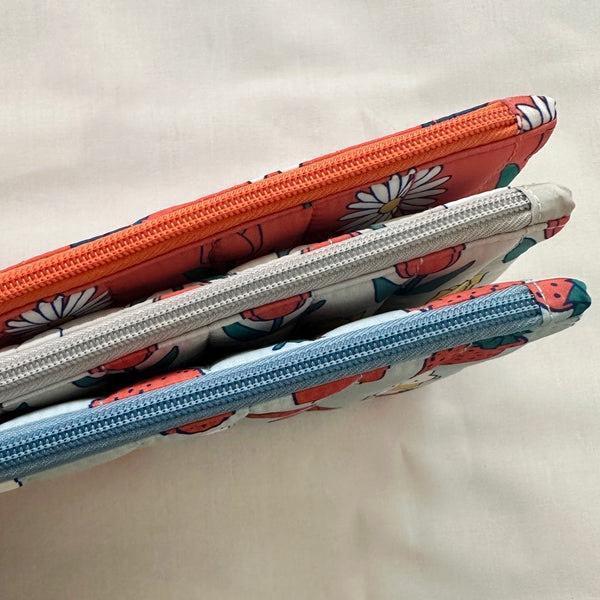 米菲 草莓絎縫扁平收納包 