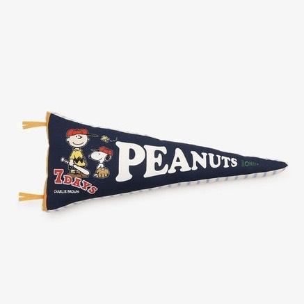 PEANUTS × Afternoon Tea  復古學院風三角造型抱枕 