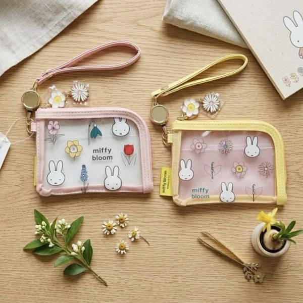 kutsuwa 米菲滿版花朵pvc透明可伸縮零錢包 