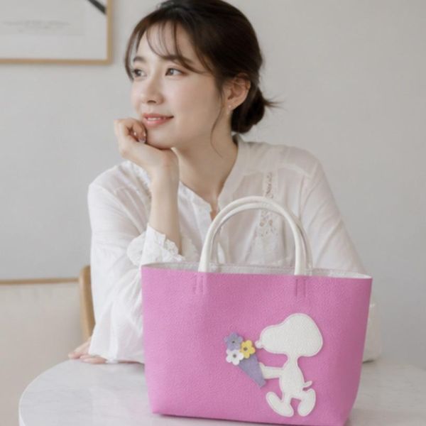 Kotty X SNOOPY in GINZA 展覽限定 牛皮手工手提方包 