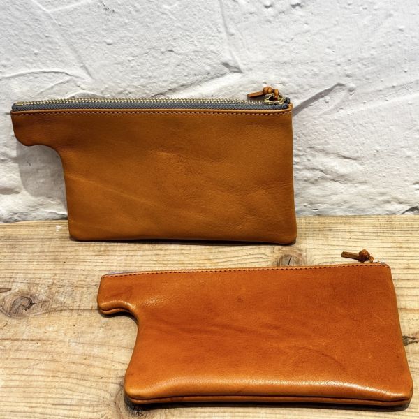 Moomin 真皮手拿包 