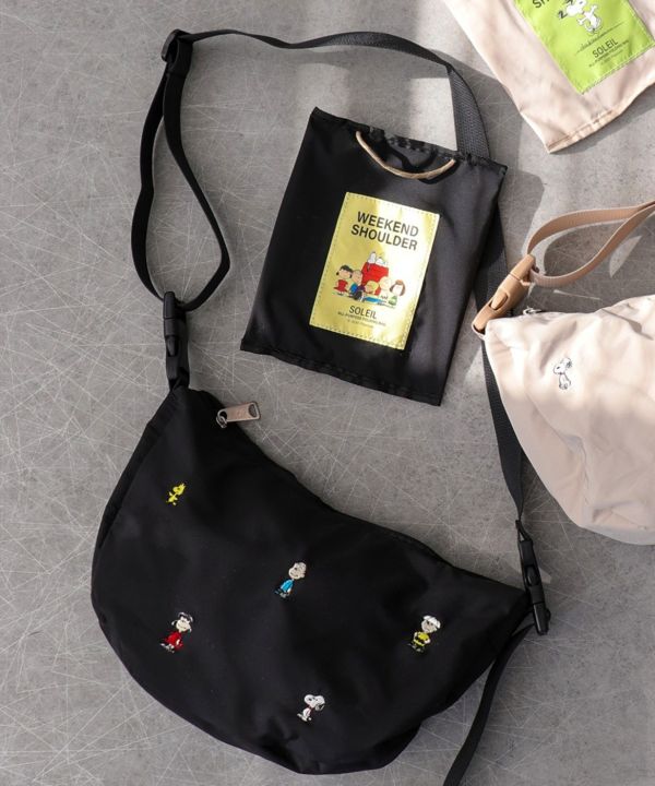 PEANUTS SOLEIL 輕量休閒斜背半月包 