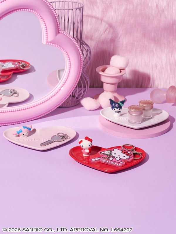 sanrio house kitty愛心陶瓷飾品盤 