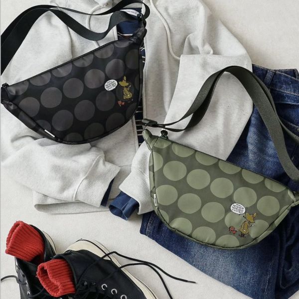 Moomin T2O 阿金滿版圓點刺繡肩包 