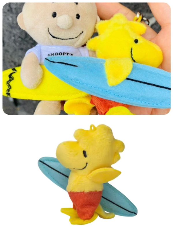 SNOOPY'S SURF SHOP x PEANUTS 衝浪玩偶登山扣 