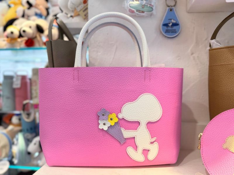Kotty X SNOOPY in GINZA 展覽限定 牛皮手工手提方包 