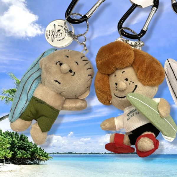 SNOOPY'S SURF SHOP x PEANUTS 史努比 阪急限定款 衝浪玩偶登山扣 