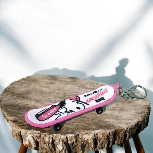 史努比棒球帽滑板毛絨玩偶吊飾/鑰匙圈 