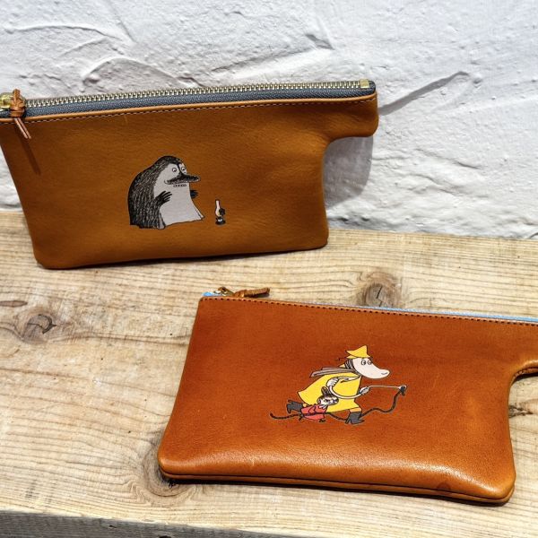 Moomin 真皮手拿包 