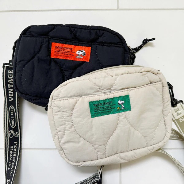 Heming's 史努比刺繡刺繡標籤絎縫斜背包 