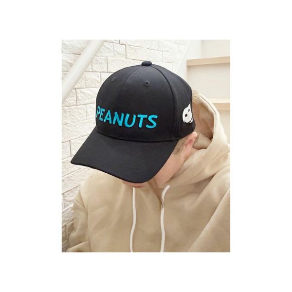 Snoopy刺繡鴨舌帽(男女可) 