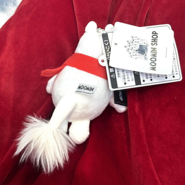 moomin shop限定 嚕嚕米紅圍巾吊飾 