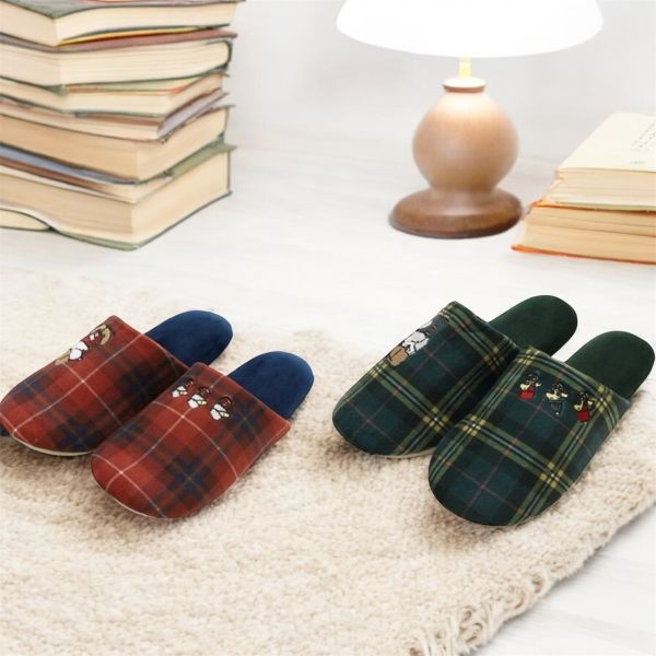 AT 刺繡史努比/歐拉夫穿格紋厚外套室內拖 