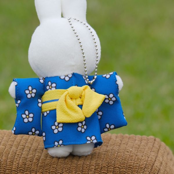 米菲穿白花藍和服吊飾 