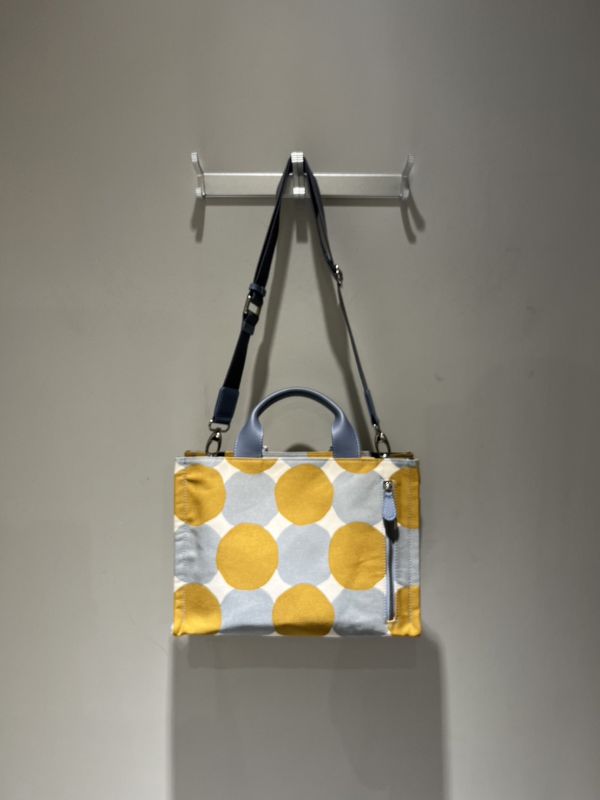 Lukbag Studio布包系列｜urban.dot帆布方包｜藍黃｜L Lukbag, Lukbagstudio | 皮夾,側背包,斜背包,肩背包,電腦包,帆布包,時尚包款,禮物首選,男性皮夾,女性包款,中性單品,長夾