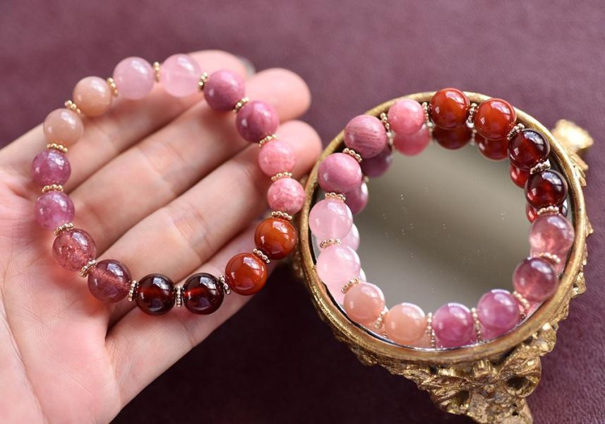 石榴石+草莓晶+菱錳礦+碧璽+南紅瑪瑙+粉晶暖色系水晶手鍊 石榴石,草莓晶,菱錳礦,碧璽,南紅瑪瑙,粉晶,水晶手鍊