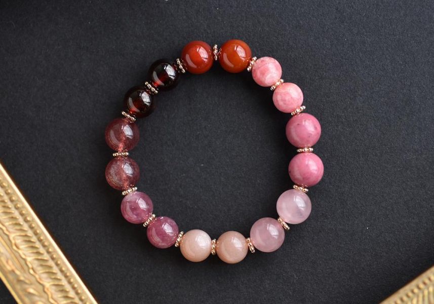 石榴石+草莓晶+菱錳礦+碧璽+南紅瑪瑙+粉晶暖色系水晶手鍊 石榴石,草莓晶,菱錳礦,碧璽,南紅瑪瑙,粉晶,水晶手鍊