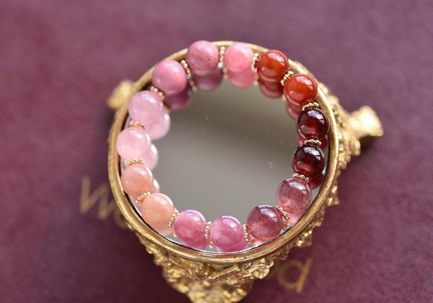 石榴石+草莓晶+菱錳礦+碧璽+南紅瑪瑙+粉晶暖色系水晶手鍊 石榴石,草莓晶,菱錳礦,碧璽,南紅瑪瑙,粉晶,水晶手鍊