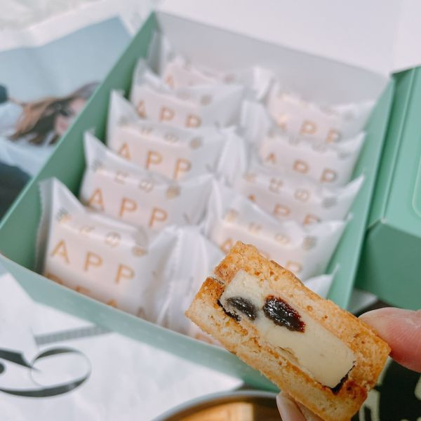 1月一團蘭姆葡萄夾心 