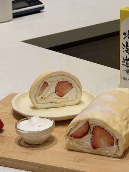 栃木愛果草莓 x 日本十勝奶霜薄餅捲 