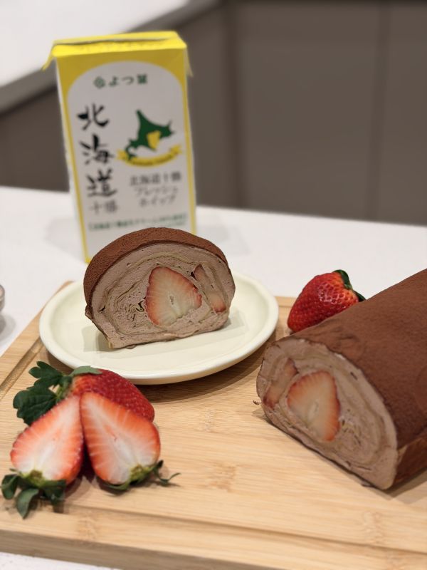 栃木愛果草莓 x 日本十勝可可奶霜薄餅捲 
