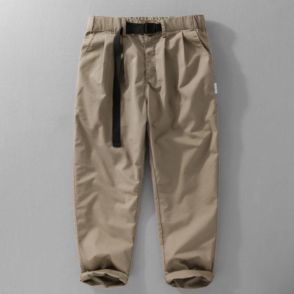 戶外腰扣直筒褲 直筒褲,寬褲,寬褲男,涼感褲,棉麻褲,高腰褲,西裝褲,九分褲,七分褲,顯瘦褲,修身褲,彈性褲,有彈性長褲,涼感布料褲,抗皺褲,不易皺褲,防曬褲,修飾腿型褲,高彈性褲,大口袋褲,立體口袋設計,收腹褲,親膚舒適褲,涼感西裝褲,無束縛長褲,上班穿搭褲,出遊推薦褲款,約會穿搭褲,氣質褲子,夏天透氣褲,旅行百搭褲,家居舒適褲.夏季輕盈褲裝,顯瘦穿搭推薦