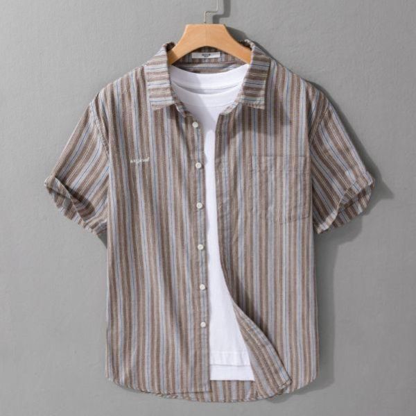 簡約條紋單口袋襯衫 透氣棉麻服飾,親膚涼爽,輕量通風,適合夏日穿著,復古衣著,休閒服飾,清涼透氣,日系風格,簡約服飾,男裝,秋冬穿著,中性服飾,春夏穿著,套裝