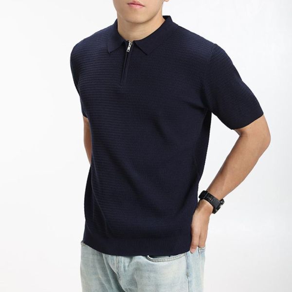 針織翻領短袖上衣(3色) 短袖上衣推薦,百搭短袖T恤,寬鬆短袖T恤,顯瘦短袖,素面短T,韓系短袖上衣,日系短袖T恤,情侶短袖T恤,中性短T,薄款短袖夏季必備,涼感短袖上衣,不易皺短T,厚磅短袖T恤,親膚棉質短袖,修飾身形短袖,透氣不悶短T,微落肩短袖,基本款短袖T恤,長版短袖上衣,開衩短袖設計,居家短袖T恤.運動短袖T恤,外出必備短袖,旅行短袖上衣,學生短袖推薦,街頭風短T,極簡風短袖,大地色短袖T恤,網紅愛用短T,短袖上