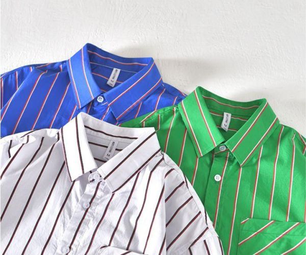 連肩不規則條紋襯衫 透氣棉麻服飾,親膚涼爽,輕量通風,適合夏日穿著,復古衣著,休閒服飾,清涼透氣,日系風格,簡約服飾,男裝,秋冬穿著,中性服飾,春夏穿著