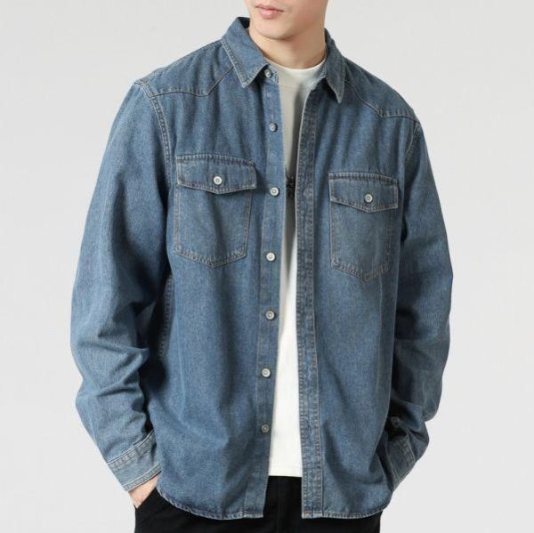 雙口袋牛仔襯衫式外套 男生外套,秋冬外套,韓系外套,男生穿搭,休閒外套,男士時尚,防風外套,男生必備,簡約外套,男生日常,修身外套,男士潮流,男生運動外套,機能穿搭,男生牛仔外套,經典單品,男生羽絨外套,保暖必備,男生棒球外套,街頭風格,男生皮衣外套,型男穿搭,男生連帽外套,青春活力,男生休閒外套,百搭必收,男生西裝外套,商務休閒,男生防曬外套,夏季必備,男生厚外套,冬季保暖,男生運動風外套,活力穿搭,男生毛呢外套,高