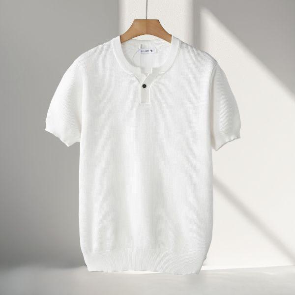 亨利領針織短袖上衣(4色) 短袖上衣推薦,百搭短袖T恤,寬鬆短袖T恤,顯瘦短袖,素面短T,韓系短袖上衣,日系短袖T恤,情侶短袖T恤,中性短T,薄款短袖夏季必備,涼感短袖上衣,不易皺短T,厚磅短袖T恤,親膚棉質短袖,修飾身形短袖,透氣不悶短T,微落肩短袖,基本款短袖T恤,長版短袖上衣,開衩短袖設計,居家短袖T恤.運動短袖T恤,外出必備短袖,旅行短袖上衣,學生短袖推薦,街頭風短T,極簡風短袖,大地色短袖T恤,網紅愛用短T,短袖上