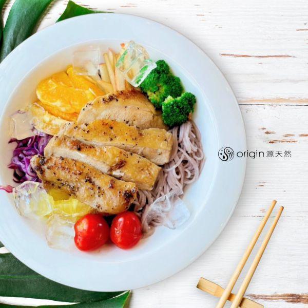 【8/1-9/1福饗中元】黑纖米麵線300g+麻油薑醬包｜300g｜1包 黑纖米麵線,麻油薑醬包,麵線,中元優惠,普渡供品,祭祖,拜拜,黑纖米,台灣麵線,源天然