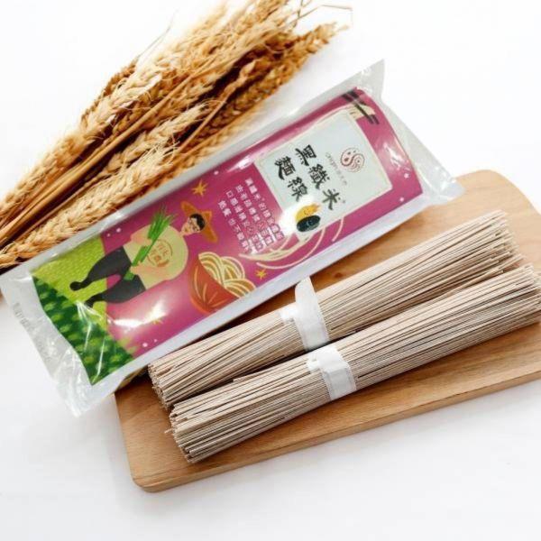 【8/1-9/1福饗中元】黑纖米麵線300g+麻油薑醬包｜300g｜1包 黑纖米麵線,麻油薑醬包,麵線,中元優惠,普渡供品,祭祖,拜拜,黑纖米,台灣麵線,源天然