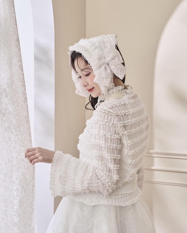 2色千層浪花喇叭袖內搭-白色/米黃色（現貨） 