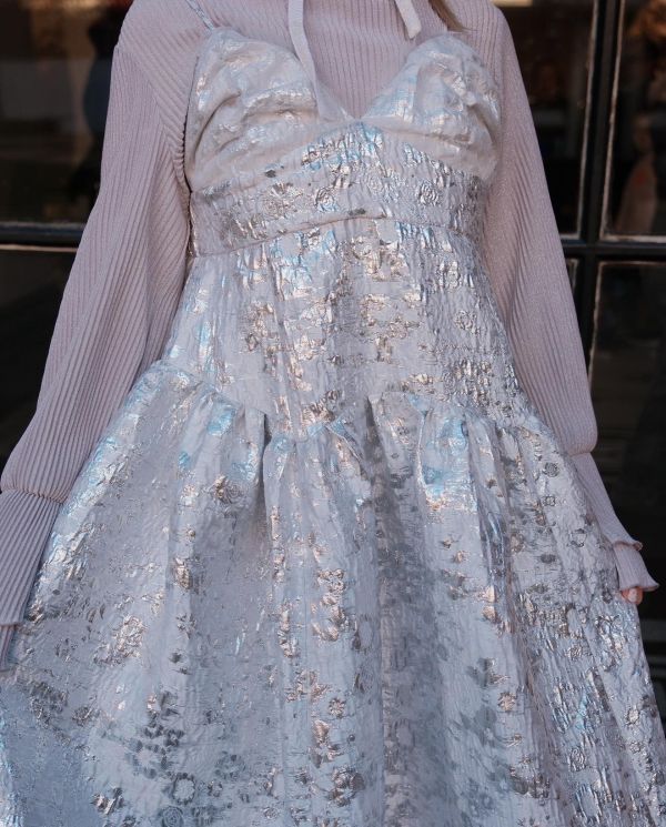 限定版提花2way吊帶洋裝銀色（現貨） 