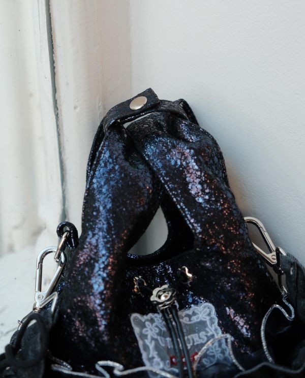 皮革水滴包-深藍色（現貨） 