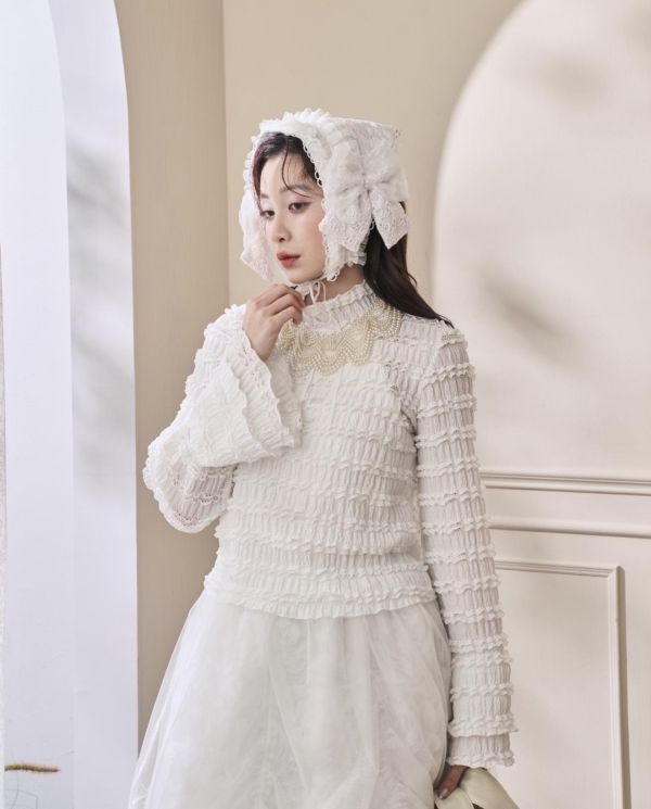 2色千層浪花喇叭袖內搭-白色/米黃色（現貨） 