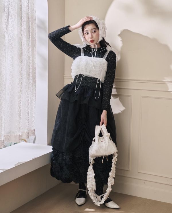 點點浪花上衣-黑色圓領/高領（現貨） 