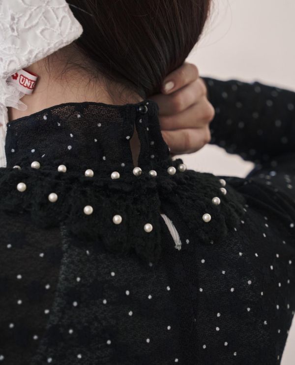 點點浪花上衣-黑色圓領/高領（現貨） 