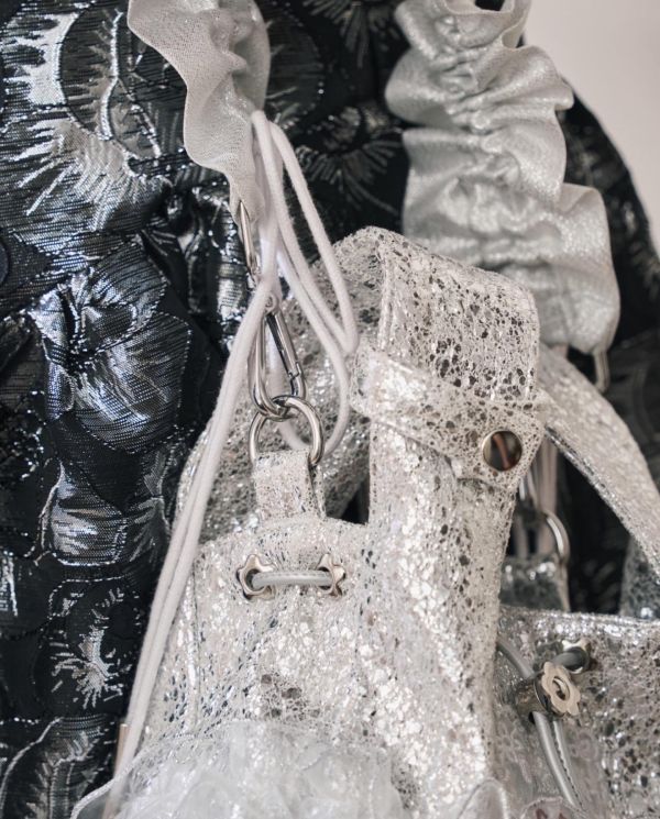 皮革水滴包-銀色（現貨） 