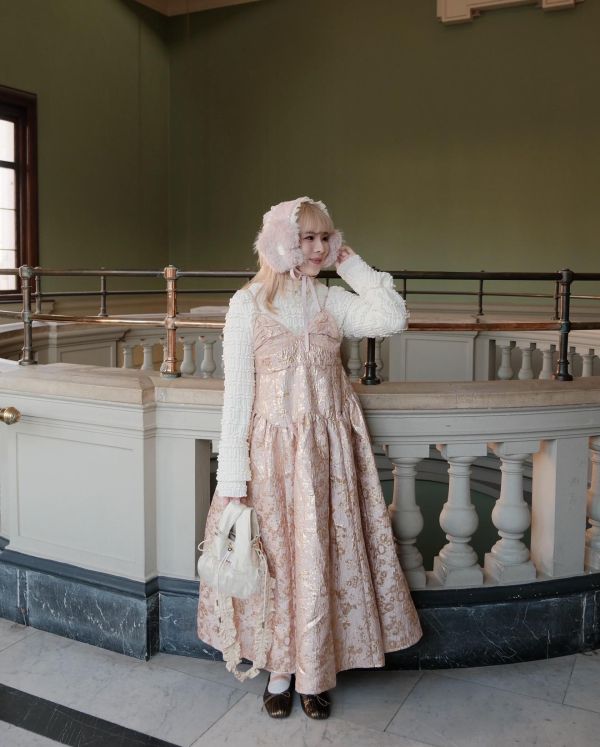 限定版提花2way吊帶洋裝-粉色（現貨） 